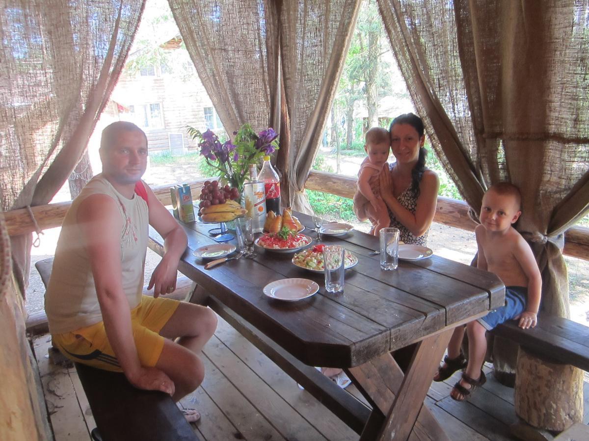 Aghrousadba Zapovednyi Ostrov Hotel Sho Luaran gambar